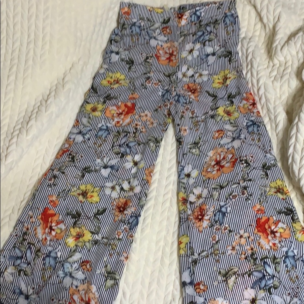 Floral flowy Pants